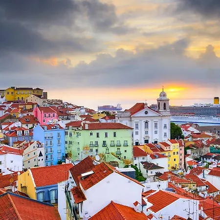 Romantichome At Alfama'S Heart Lisbon Exterior photo