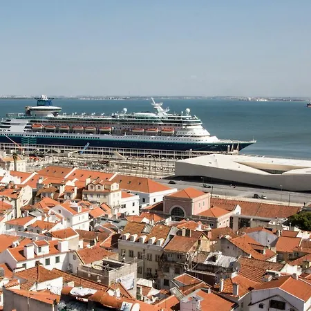 Romantichome At Alfama'S Heart Lisbon Exterior photo