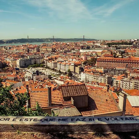 Romantichome At Alfama'S Heart Lisbon Exterior photo